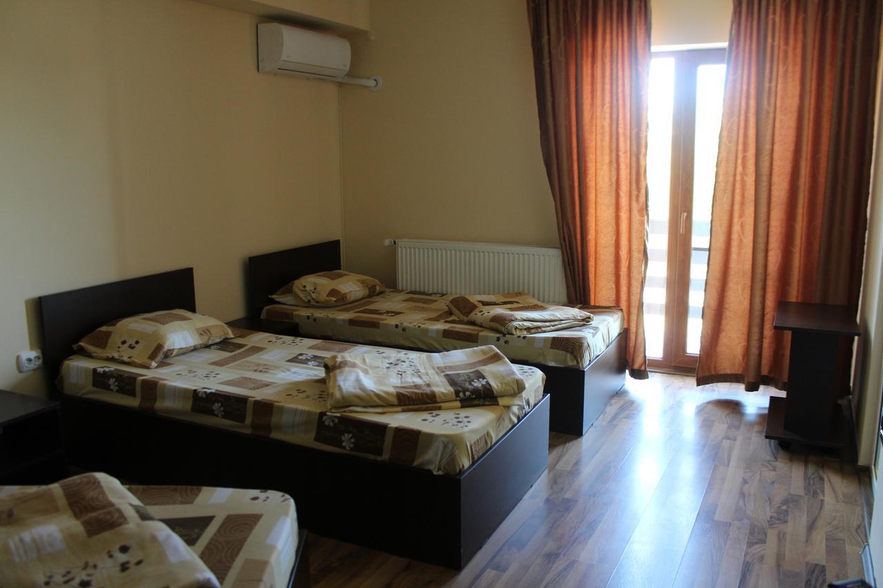 Casa Mario Hotel Galati  Ngoại thất bức ảnh